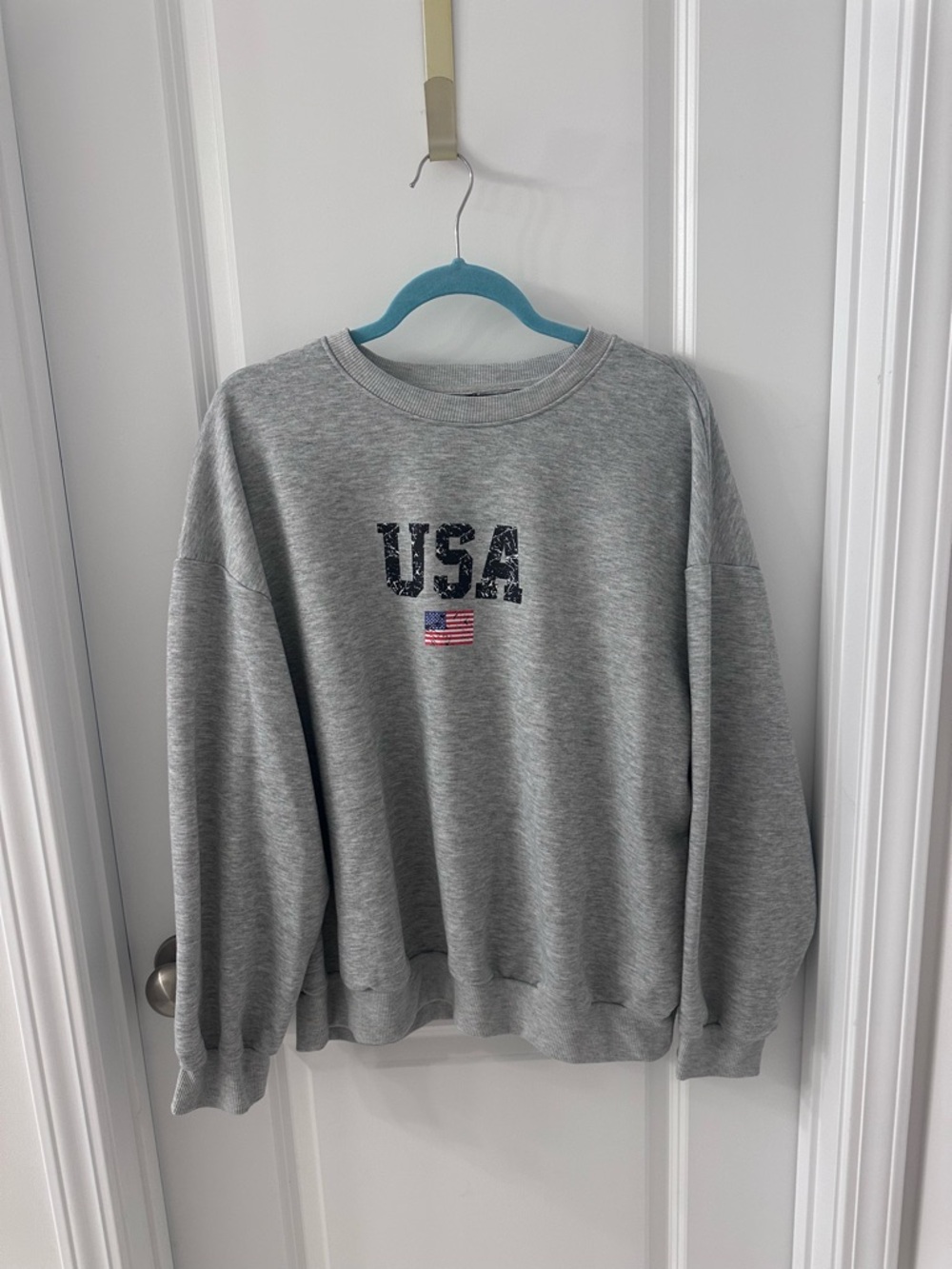 SHEIN Light Gray Crewneck Sweatshirt